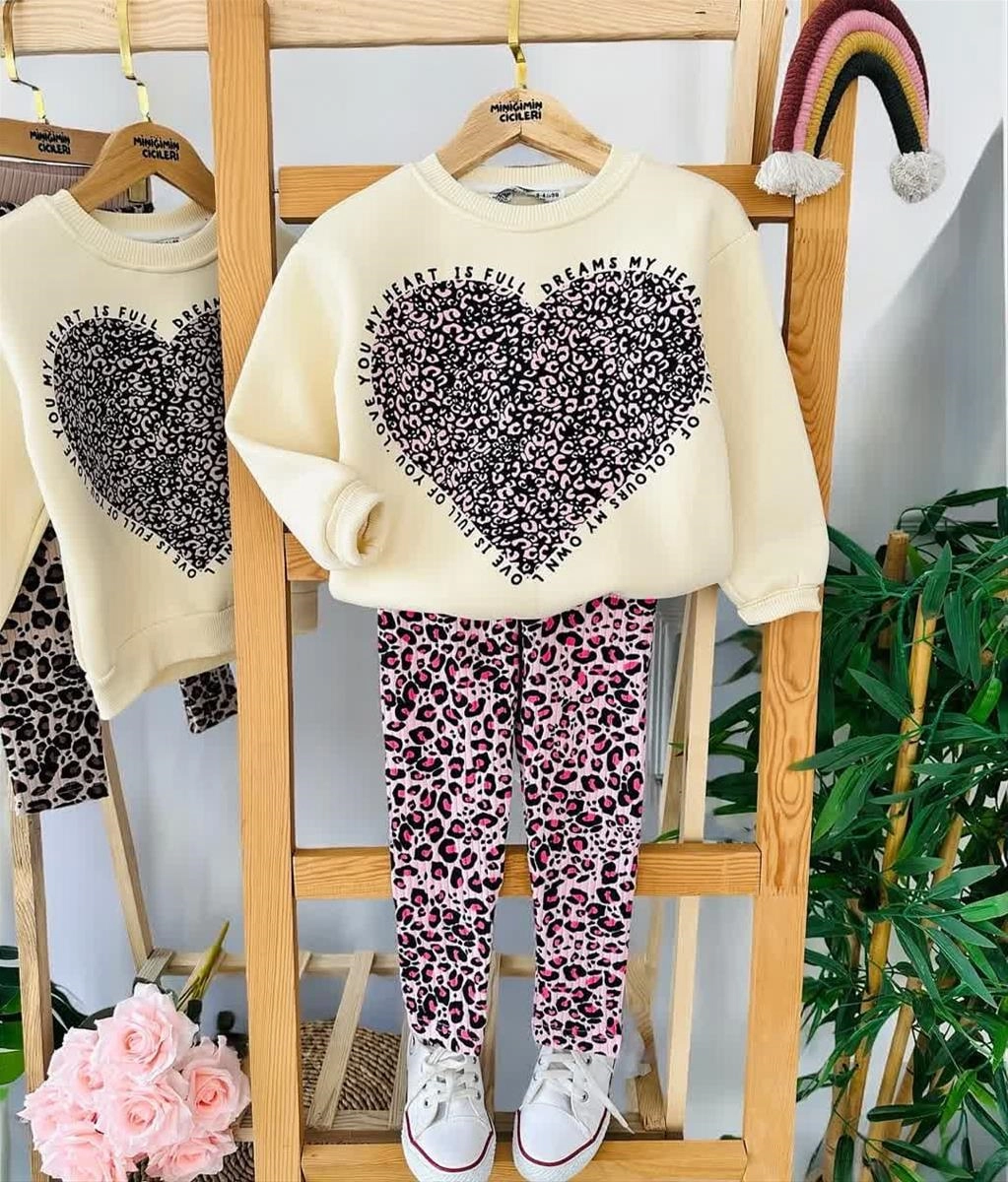 ست دوتیکه دورس سه نخ و شلوار پلنگی کبریتی ترک 3-10سال کد 6215 426bf74f-e8d7-4f36-a028-0c04eb353fed.jpg