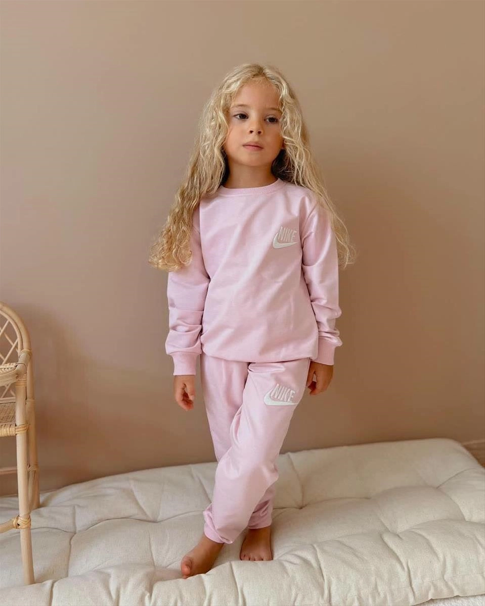 دو تیکه دورس شلوار نایک 4تا14سال ترک کد 10172 7028a77b-b257-4dcb-b91a-80be70b52e6f.jpg