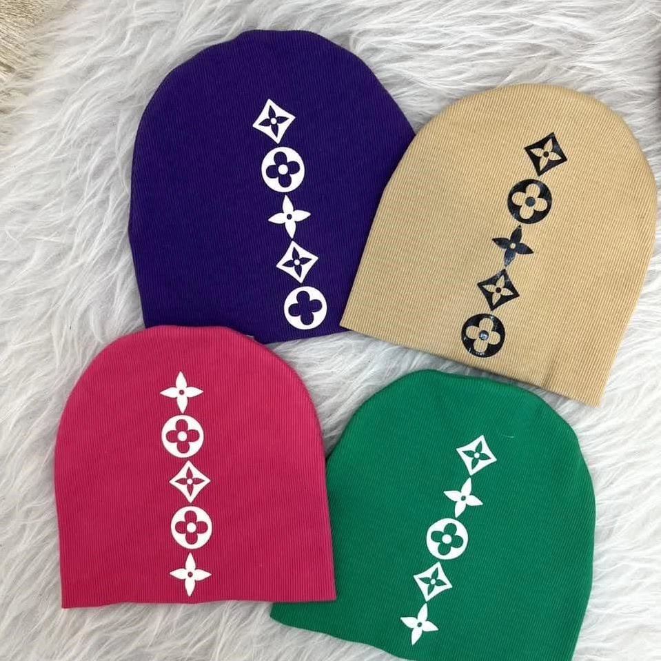 کلاه لویی رنگارنگ کد 6239 853a6774-f353-447f-a5a3-9e8af4e0642d.jpg