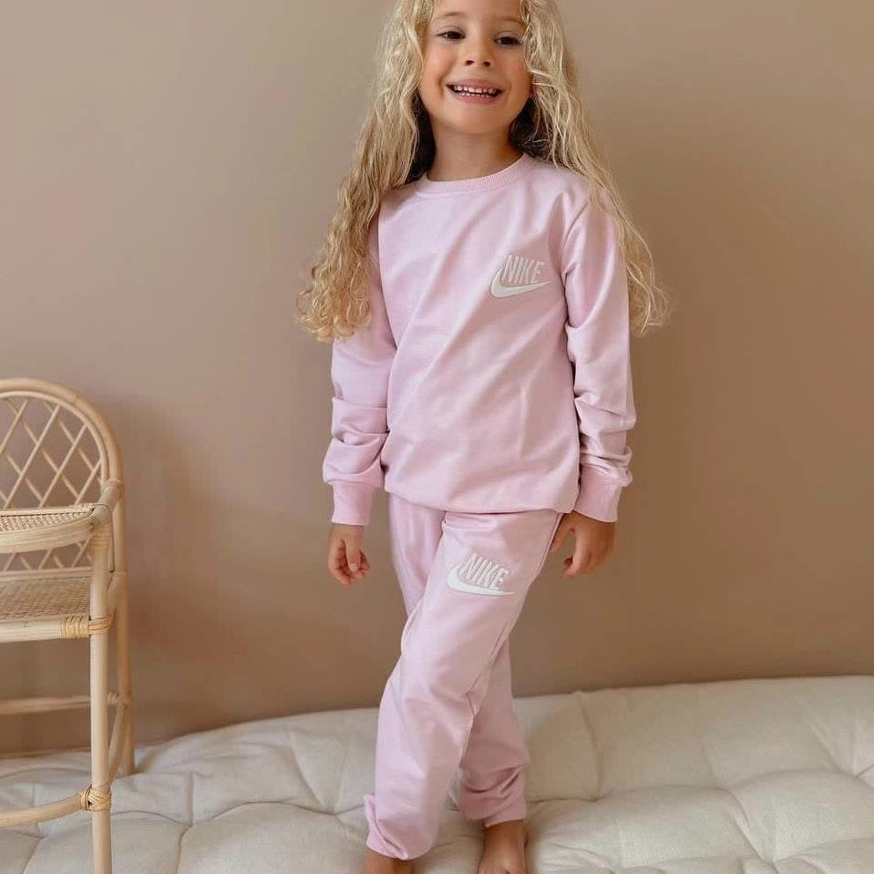 دو تیکه دورس شلوار نایک 4تا14سال ترک کد 10172 b27f51bf-f0b2-4365-b831-72596ecc54a4.jpg