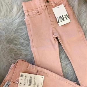 شلوار جین  دمپای گلبهی زارا کد 3626