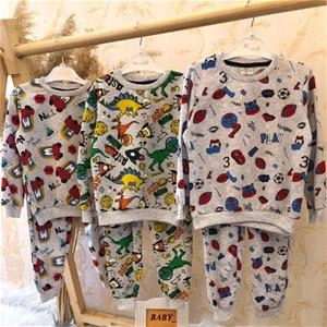 دو تیکه بلوز شلوار طرح کارتونی پسرانه ترک کد 2239