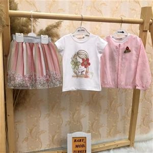 سه تیکه کت بلوز دامن طرح گل دخترانه ترک کد 2495