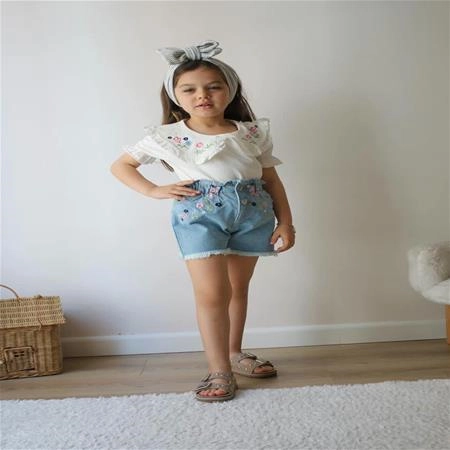 aa64d678-2ebd-4c26-a3c8-80deaeacf6a2.jpg