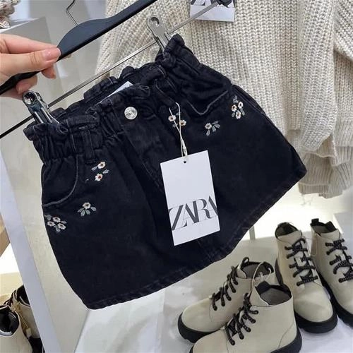 دامن جین گلدوزی ترک  (18ماه تا 5سال )کد 5377