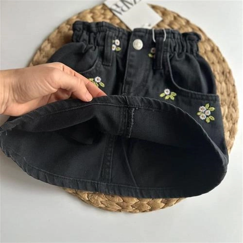 دامن جین مشکی گلدوزی زارا ترک 2-8سال کد 5736